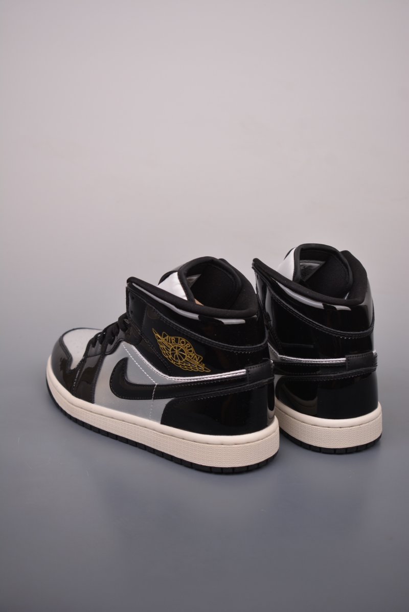 Air Jordan 1 Mid 'Black / Silver' view