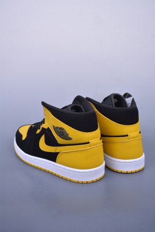 Air Jordan 1 Mid 'Black / Yellow' view 2