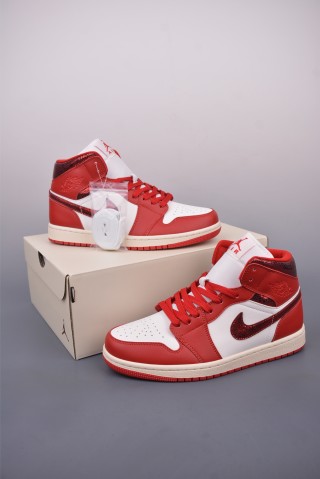 Air Jordan 1 Mid 'Black / Red' view 5