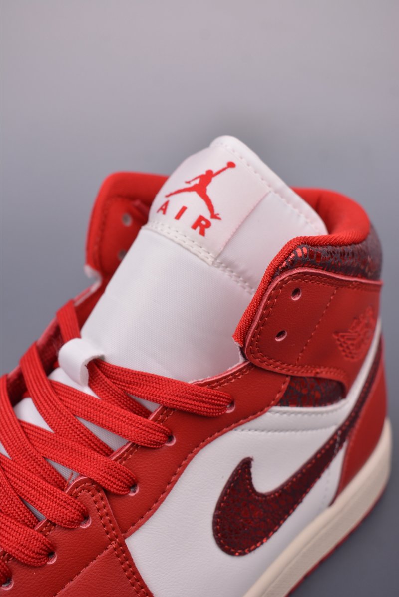 Air Jordan 1 Mid 'Black / Red' view