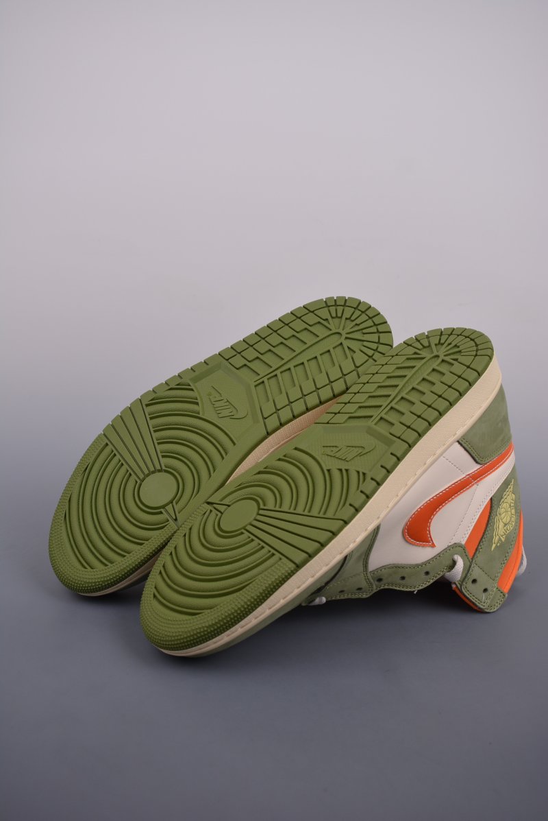 Air Jordan 1 Retro 'Celadon' view