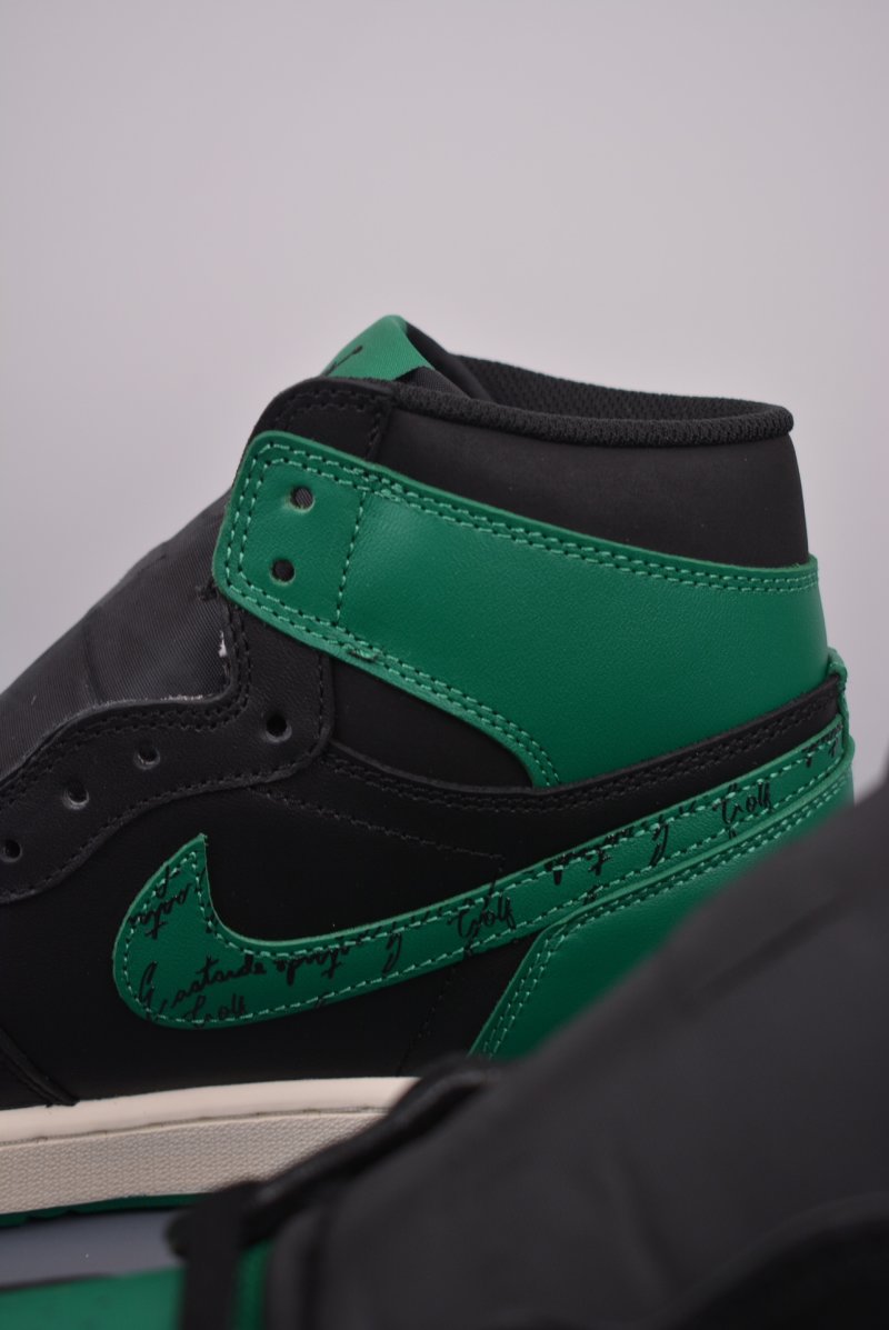 Air Jordan 1 Retro Golf 'Black / Green' view