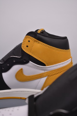 Air Jordan 1 Retro High OG view 8