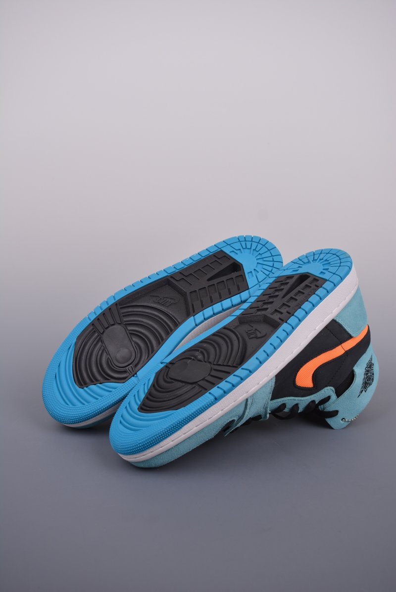 Air Jordan 1 Zoom CMFT view