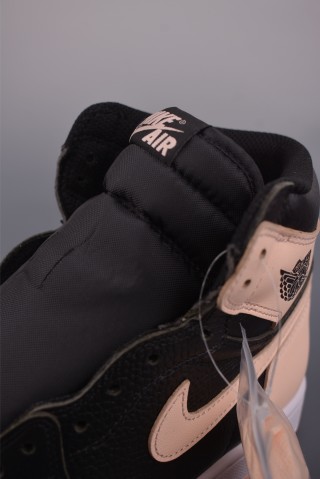 Air Jordan 1 Retro High OG view 7