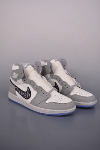 Dior x Air Jordan 1 High OG 'Black / White / Grey' view 1