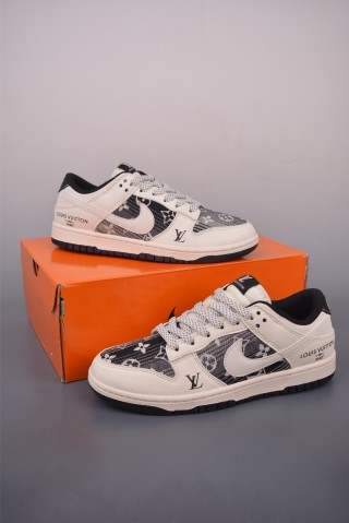 Air Jordan 1 Retro High OG DIY view 3