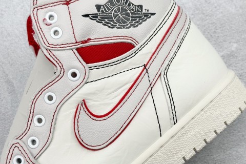Air Jordan 1 Retro High OG view 9