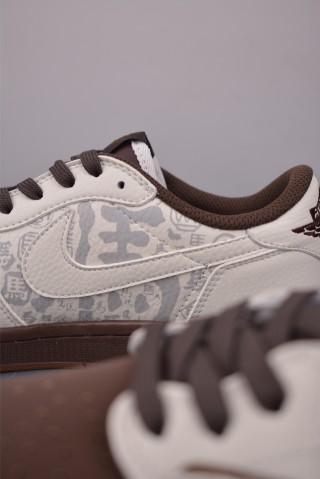 Fragment x Travis Scott x Air Jordan 1 Low 'Black / White / Blue' view 8
