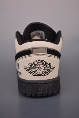 Air Jordan 1 Low 'Travis Scott x Fragment x UN' view 4