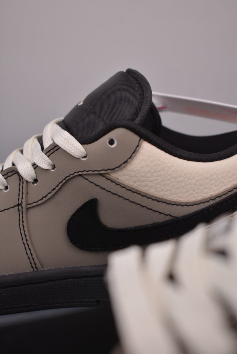 Air Jordan 1 Low 'Travis Scott x Fragment x UN' view