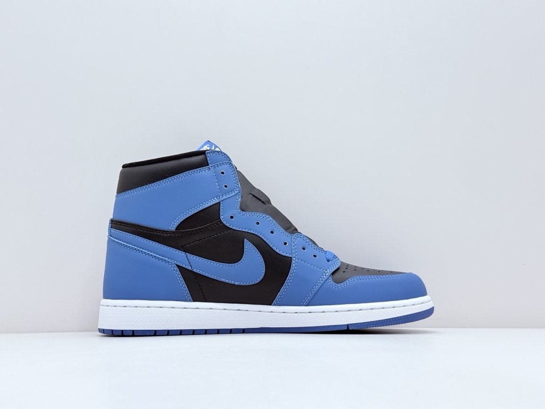 Air Jordan 1 'Black / Blue' view