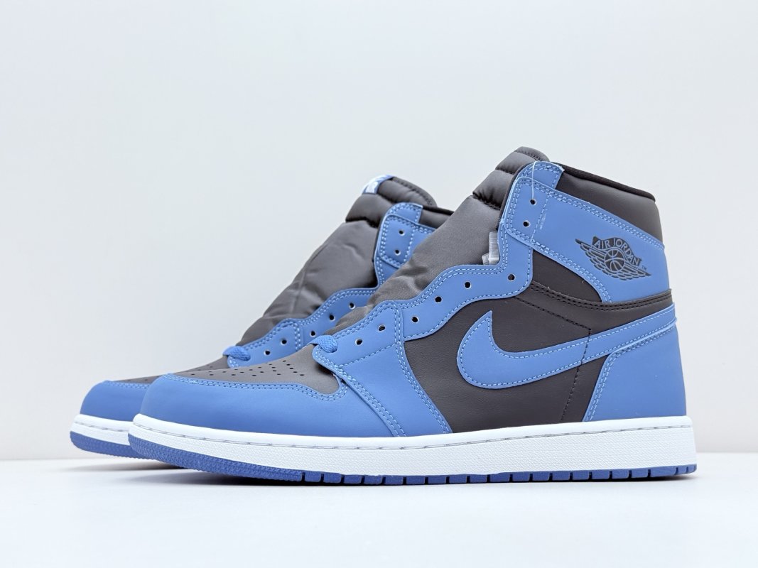 Air Jordan 1 'Black / Blue' view