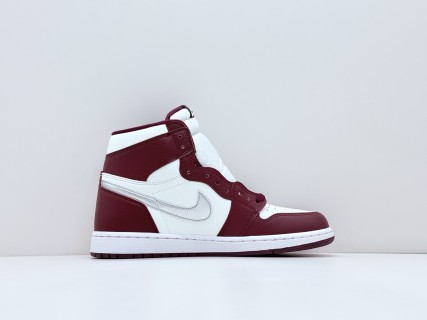 Air Jordan 1 High OG 'Bordeaux' view 3