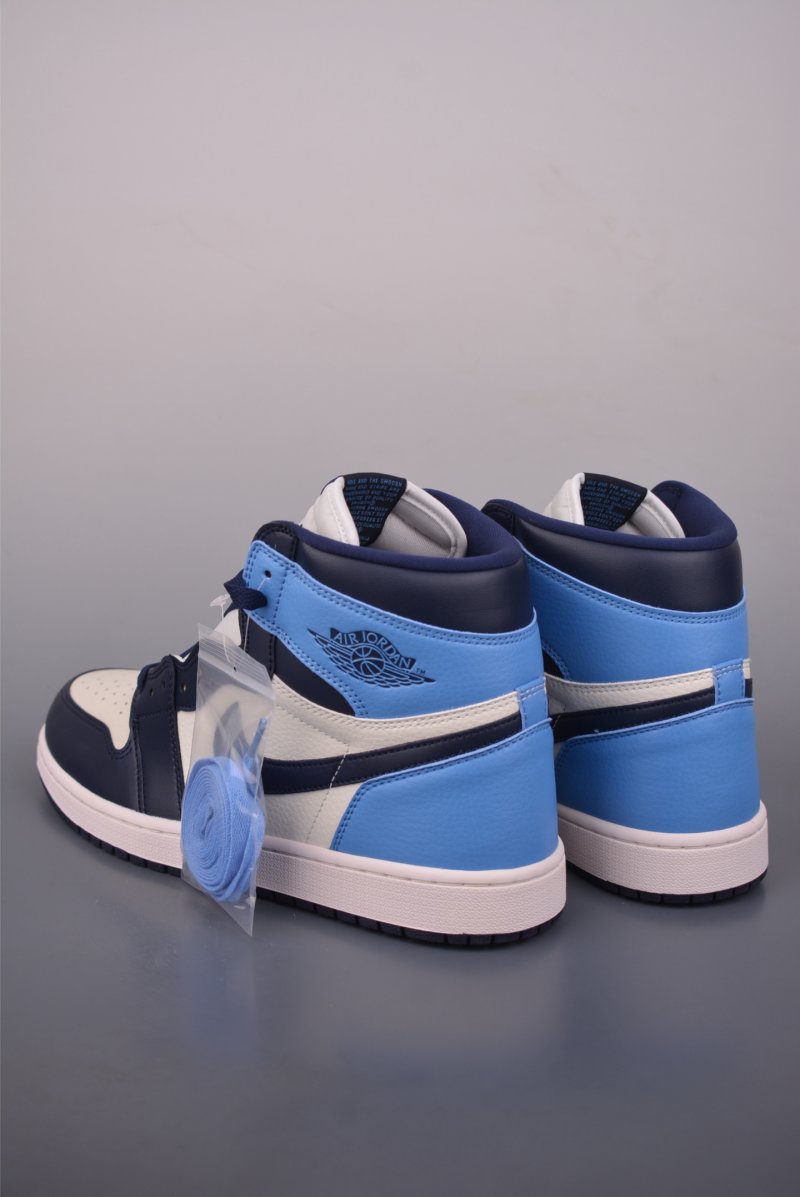 Air Jordan 1 High OG 'Black / White / Blue' view
