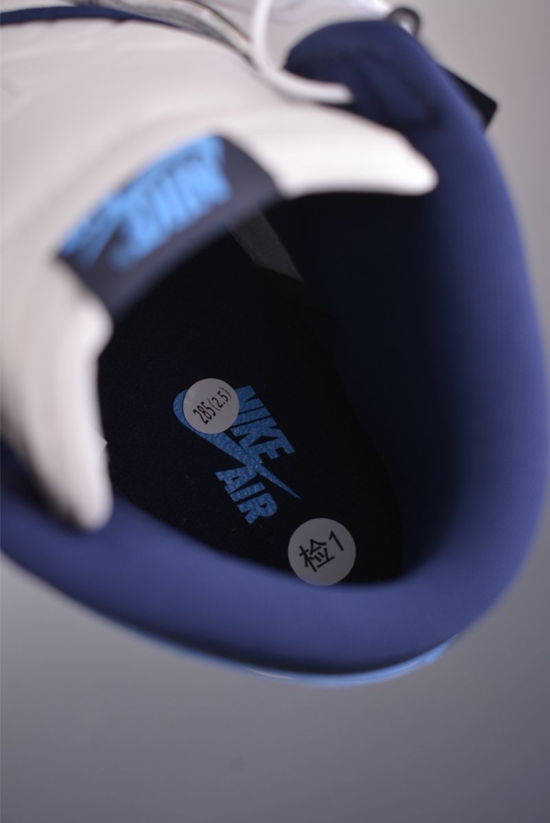 Air Jordan 1 High OG 'Black / White / Blue' view