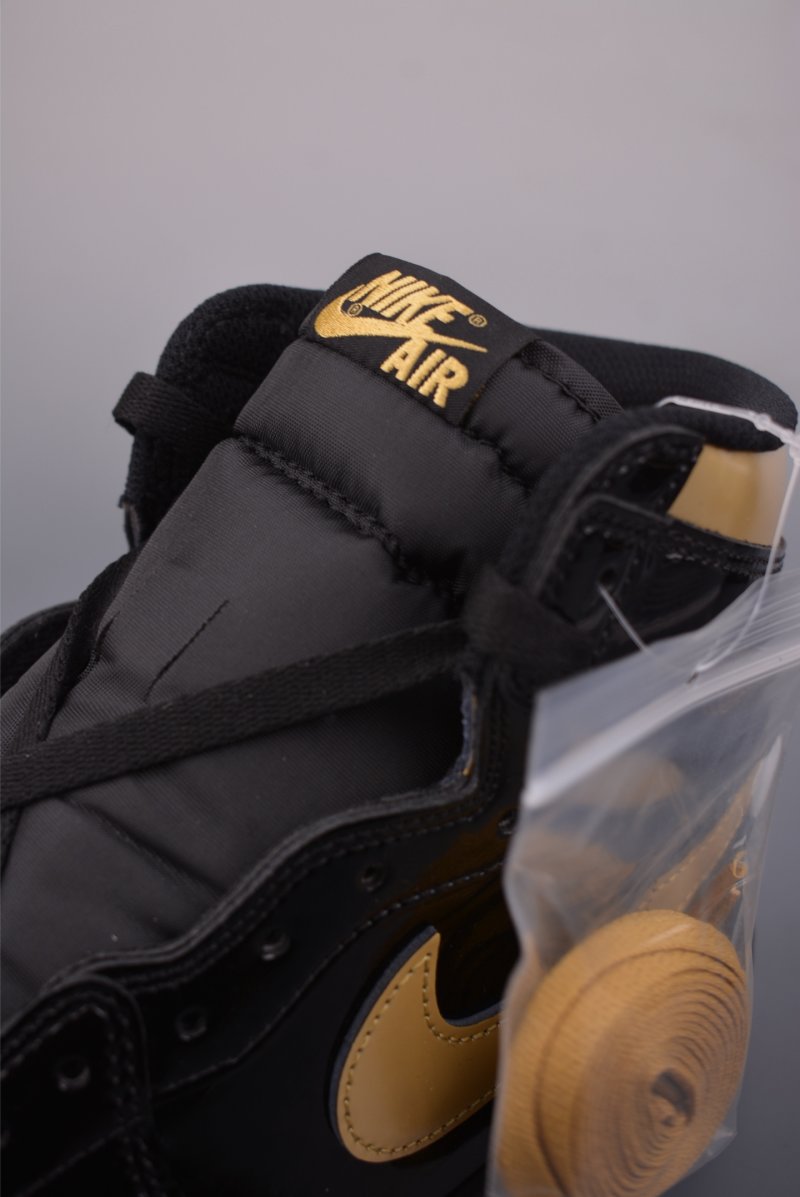 Air Jordan 1 High OG 'Black / Gold' view