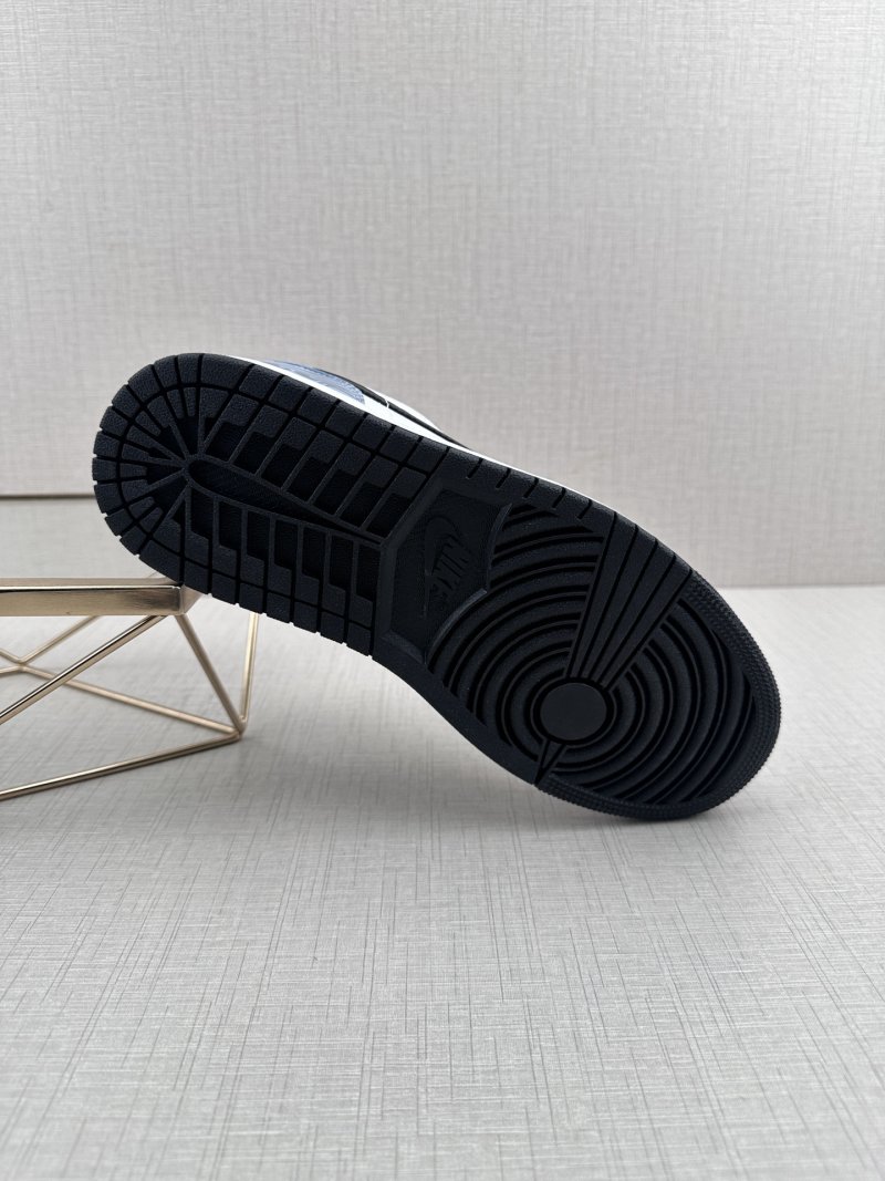 Air Jordan 1 DD11 'Blue' view