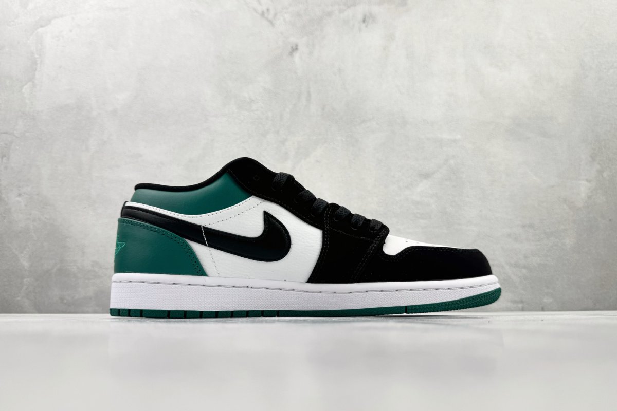 Air Jordan 1 Low 'Black / Green' view