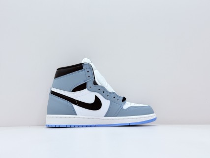Air Jordan 1 Retro High OG 'University Blue' view 3