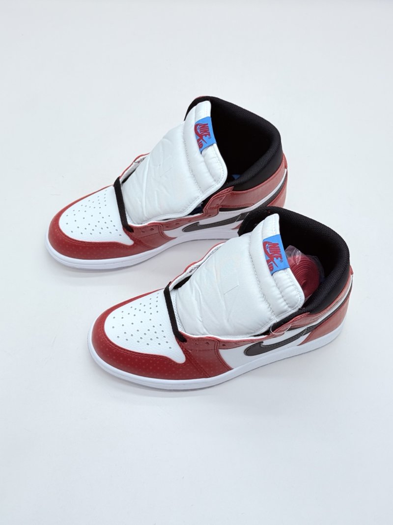 Air Jordan 1 Retro High 'Origin Story' view