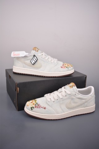 Air Jordan 1 Retro OG 'Flower Embroidery' view 5