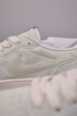 Air Jordan 1 Retro OG 'Flower Embroidery' view 8
