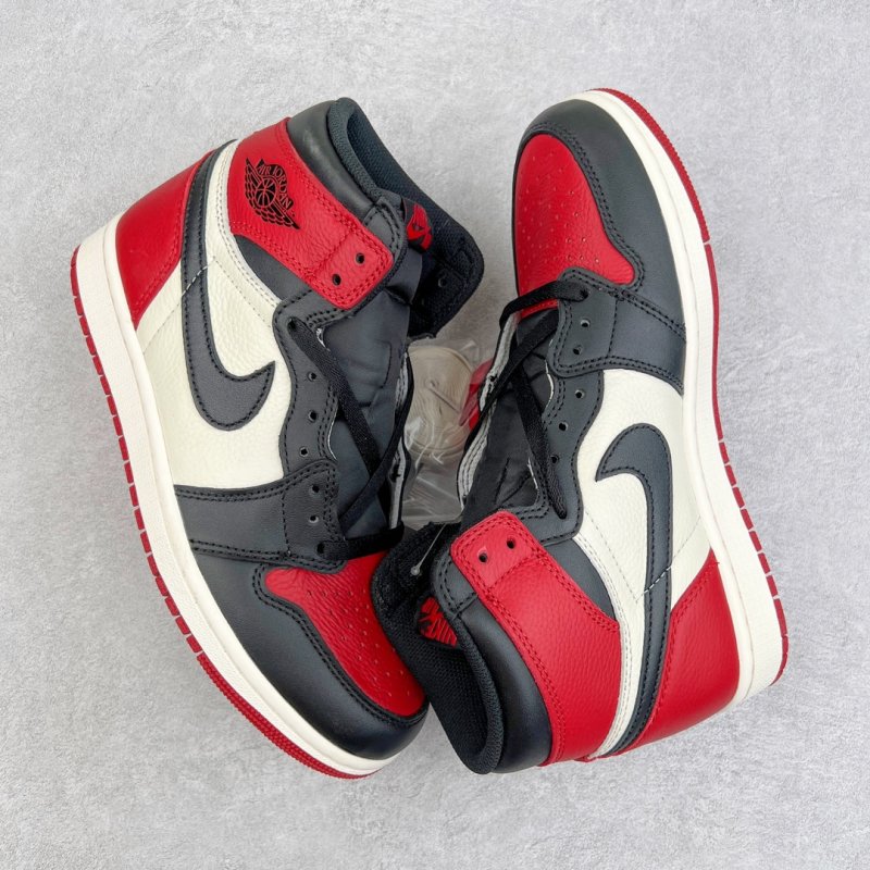 Air Jordan 1 Retro High 'Black / Red' view