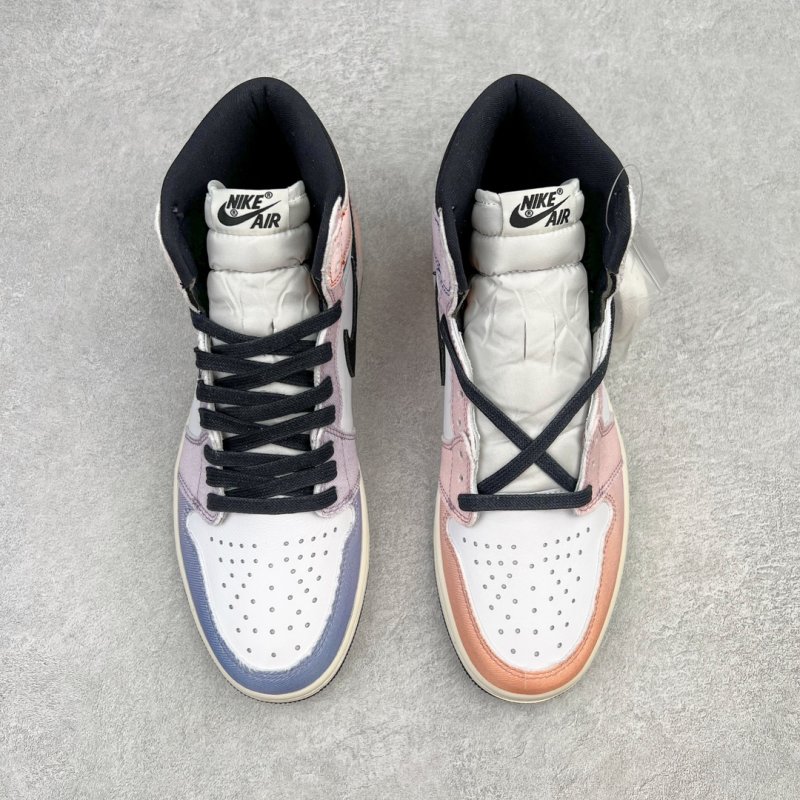 Air Jordan 1 Retro High 'Skyline' view