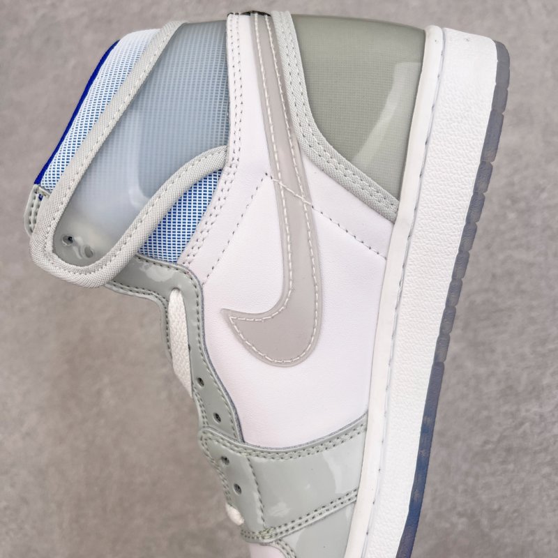 Air Jordan 1 Retro High 'Mini Dior' view