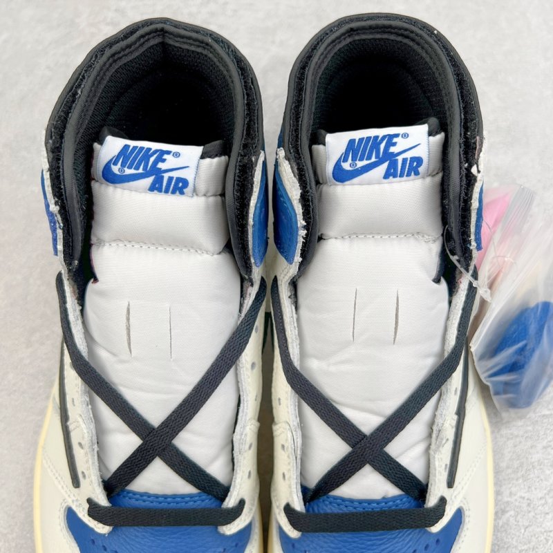 Air Jordan 1 High OG SP 'Military Blue' view