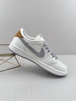 Air Jordan 1 Low 'LV x Made' view 2