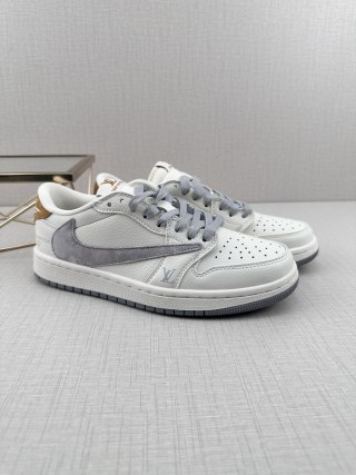 Air Jordan 1 Low 'LV x Made' view 3