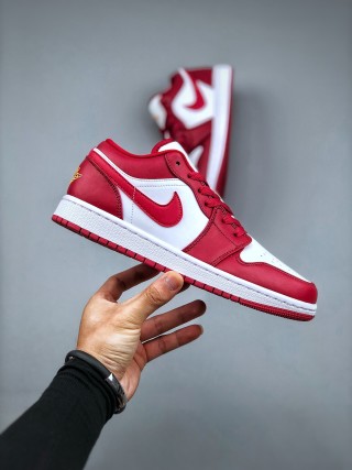 Air Jordan 1 Low GS view 4