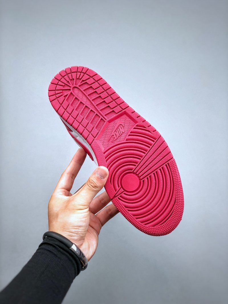 Air Jordan 1 Low GS view
