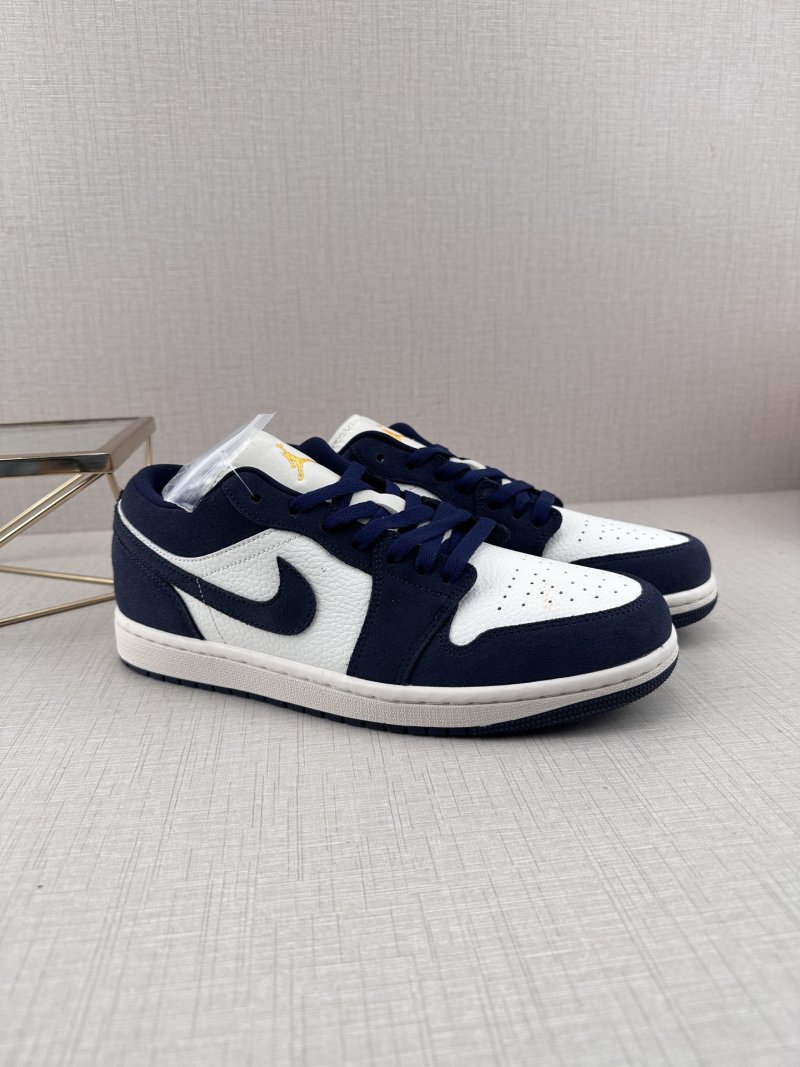 Air Jordan 1 Low DD11 view