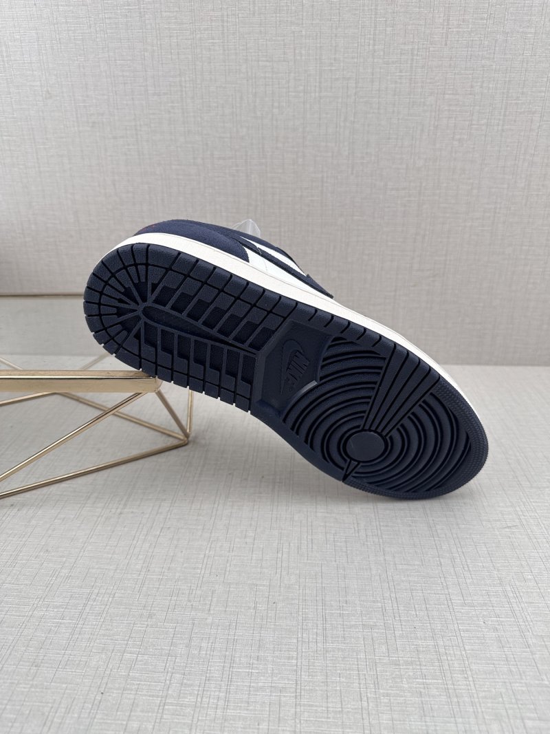 Air Jordan 1 Low DD11 view