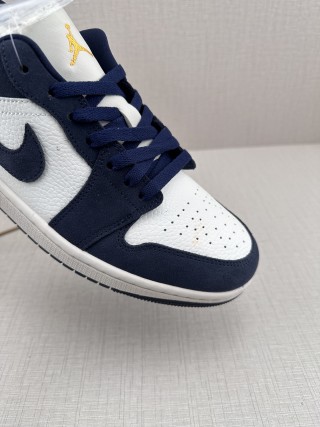 Air Jordan 1 Low DD11 view 7