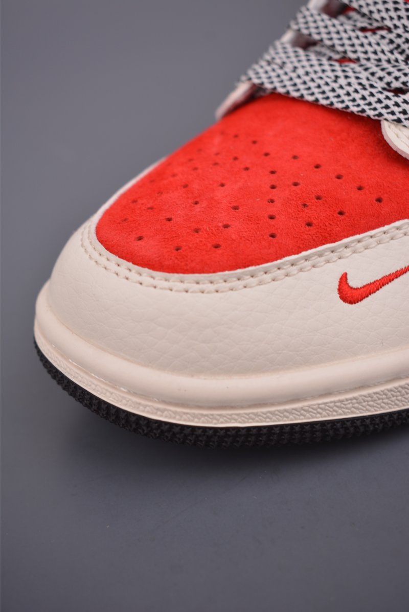 Air Jordan 1 'Horse Year' view
