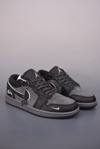Air Jordan 1 'Stussy' view 1