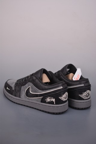 Air Jordan 1 'Stussy' view 2