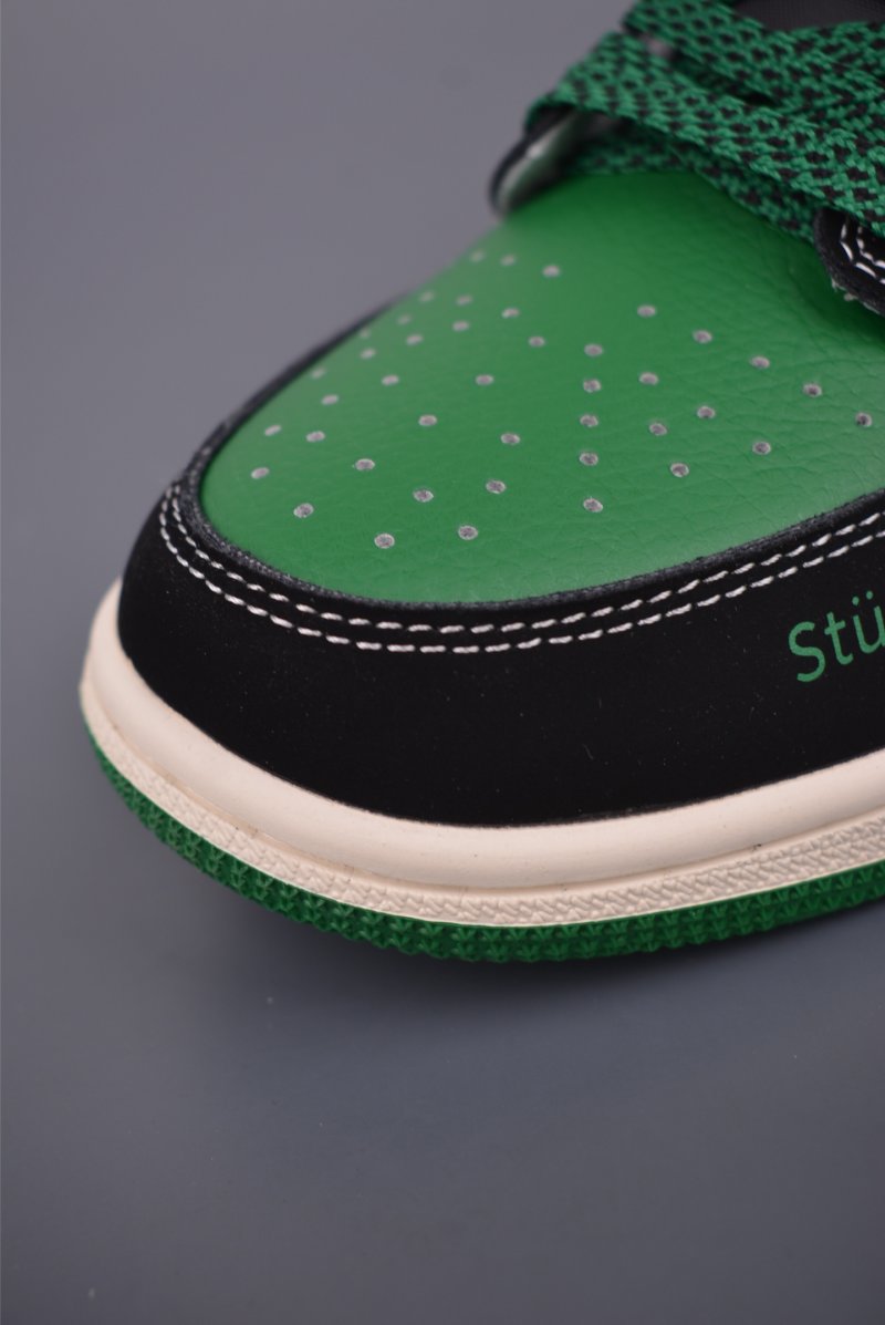 Air Jordan 1 'Stussy' view