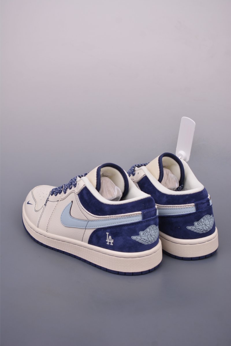 Air Jordan 1 view