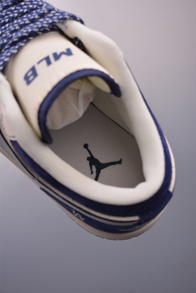 Air Jordan 1 view