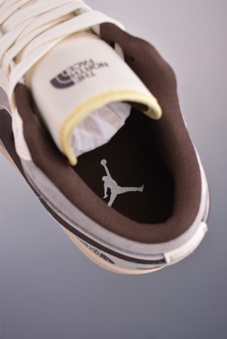 Air Jordan 1 view 9