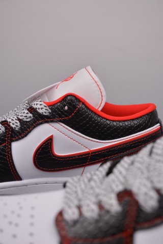 Air Jordan 1 'Snake Year' view 8