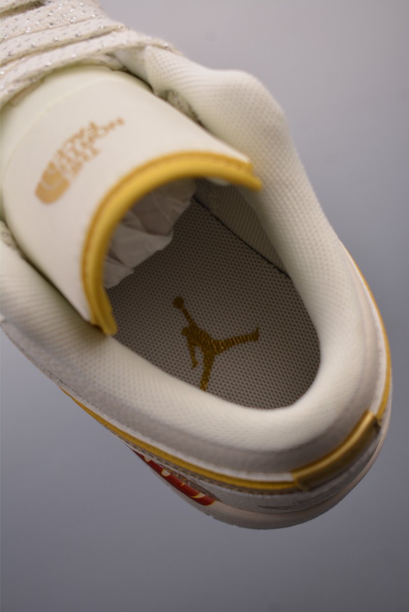 Air Jordan 1 'Magic Pearl Nezha' view