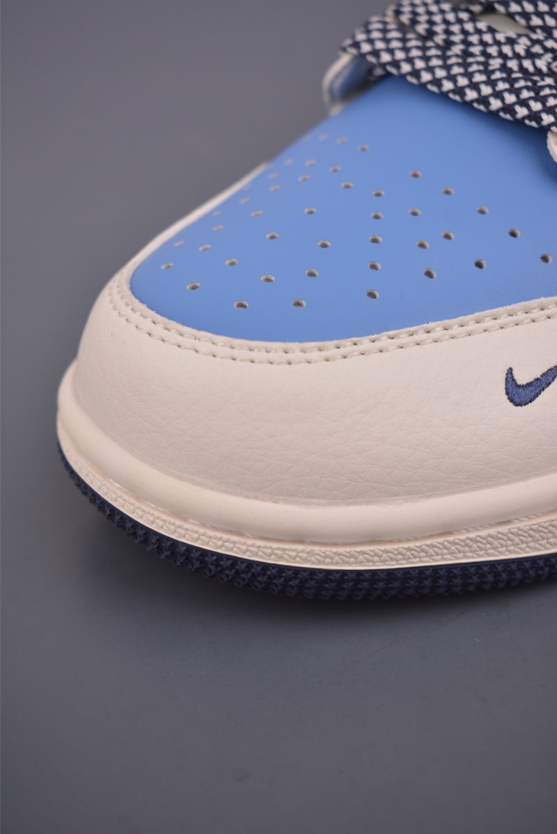 Air Jordan 1 'Horse Year' view