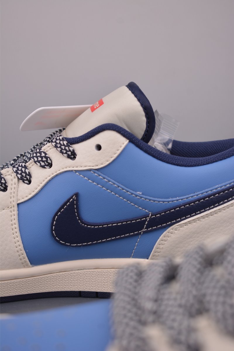 Air Jordan 1 'Horse Year' view