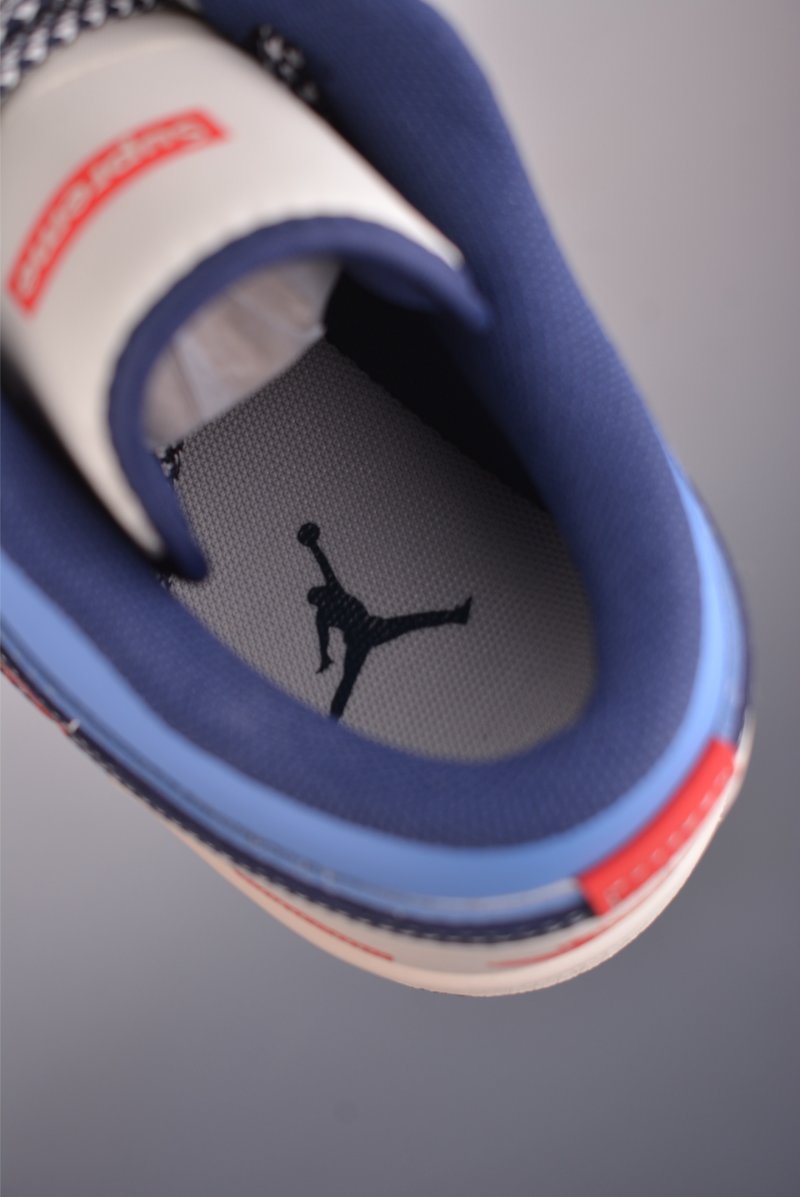 Air Jordan 1 'Horse Year' view